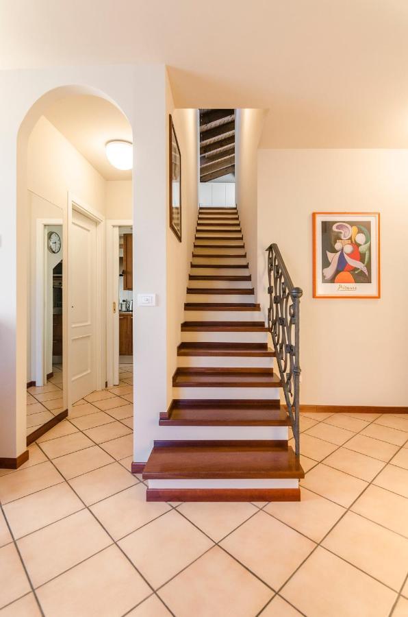 شقة Flat 13: Elegante E Luminoso Con Terrazzo Privato بولونيا المظهر الخارجي الصورة